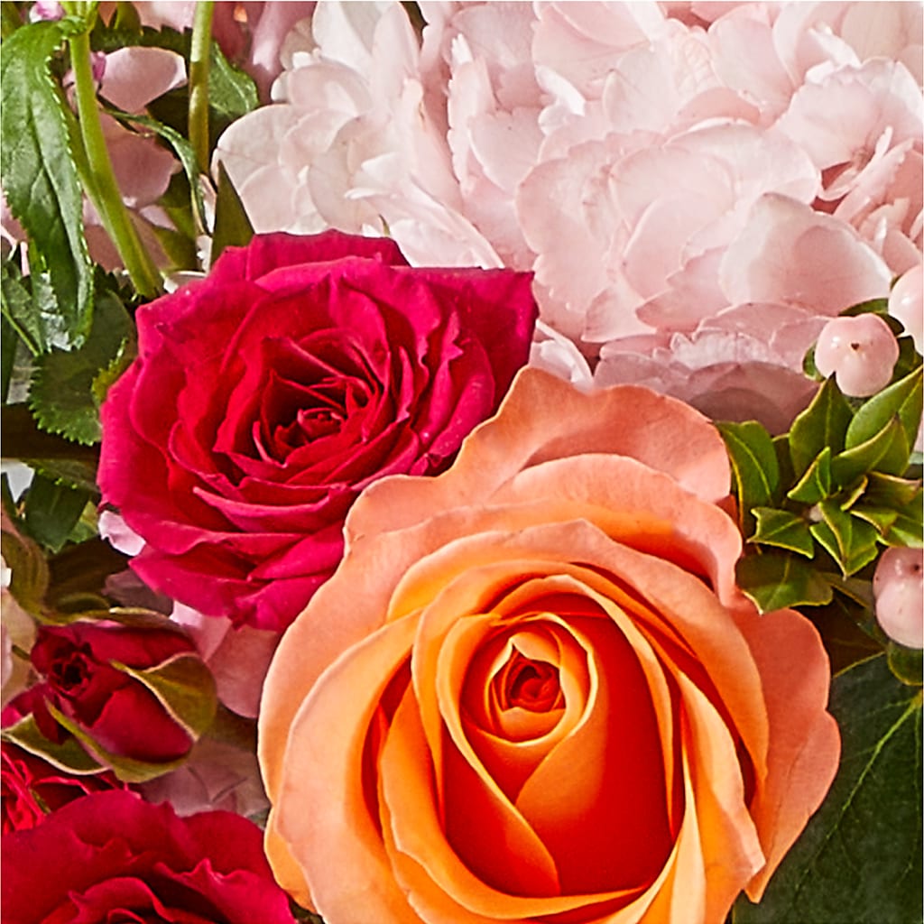 Glitz & Glam Bouquet – MC MAHON'S HOUSE OF FLOWERS INC, Kingston ON