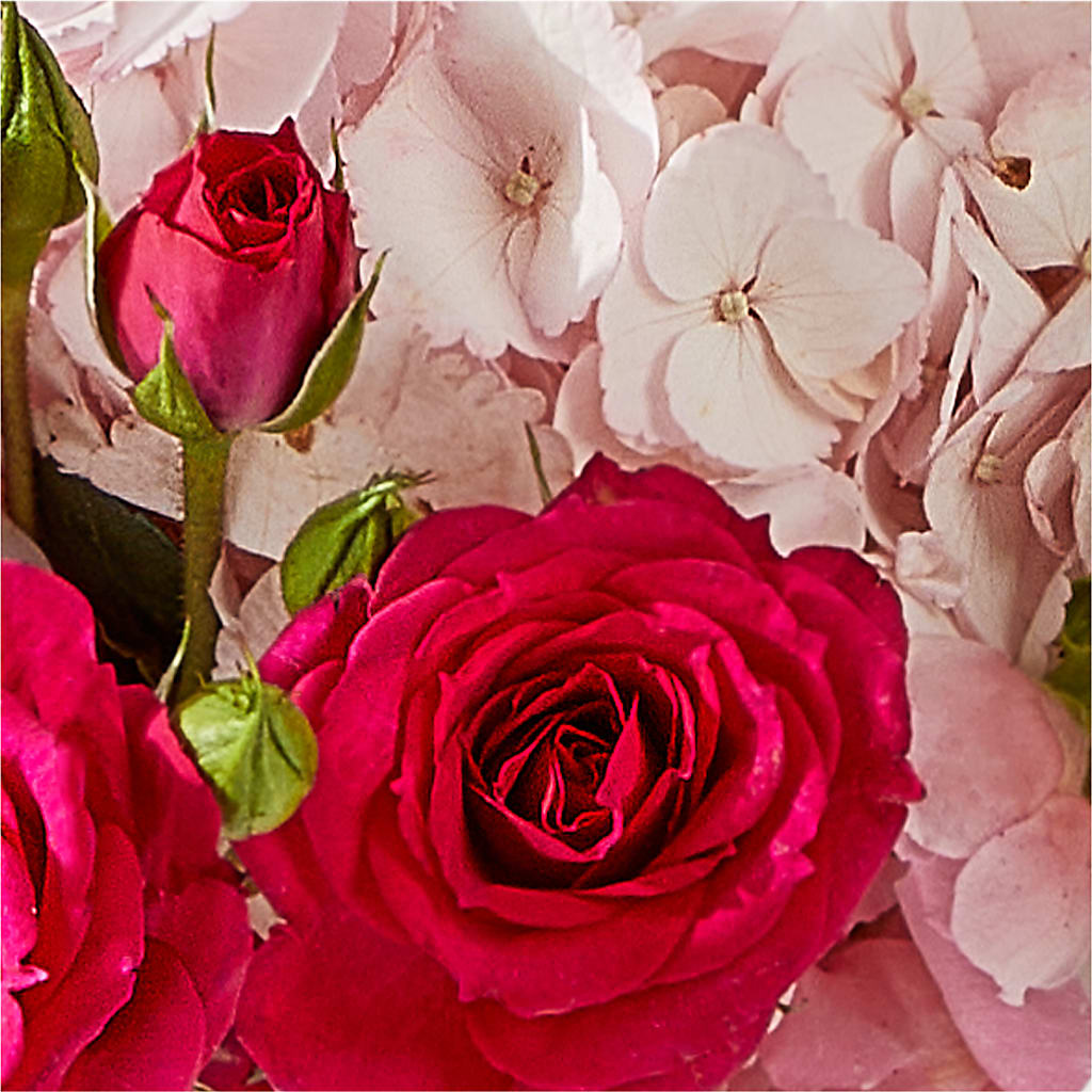 Glitz & Glam Bouquet – MC MAHON'S HOUSE OF FLOWERS INC, Kingston ON