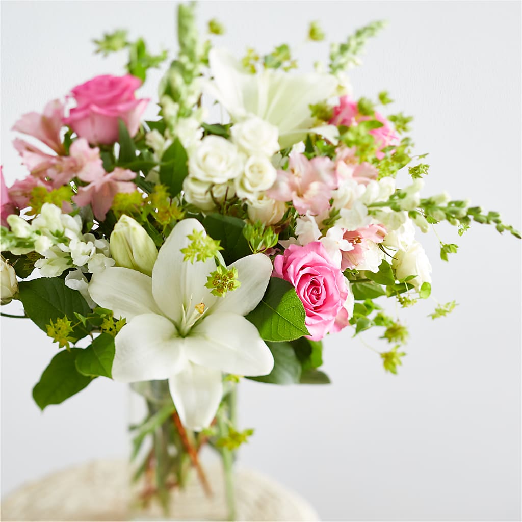 Fondly Bouquet – MC MAHON'S HOUSE OF FLOWERS INC, Kingston ON