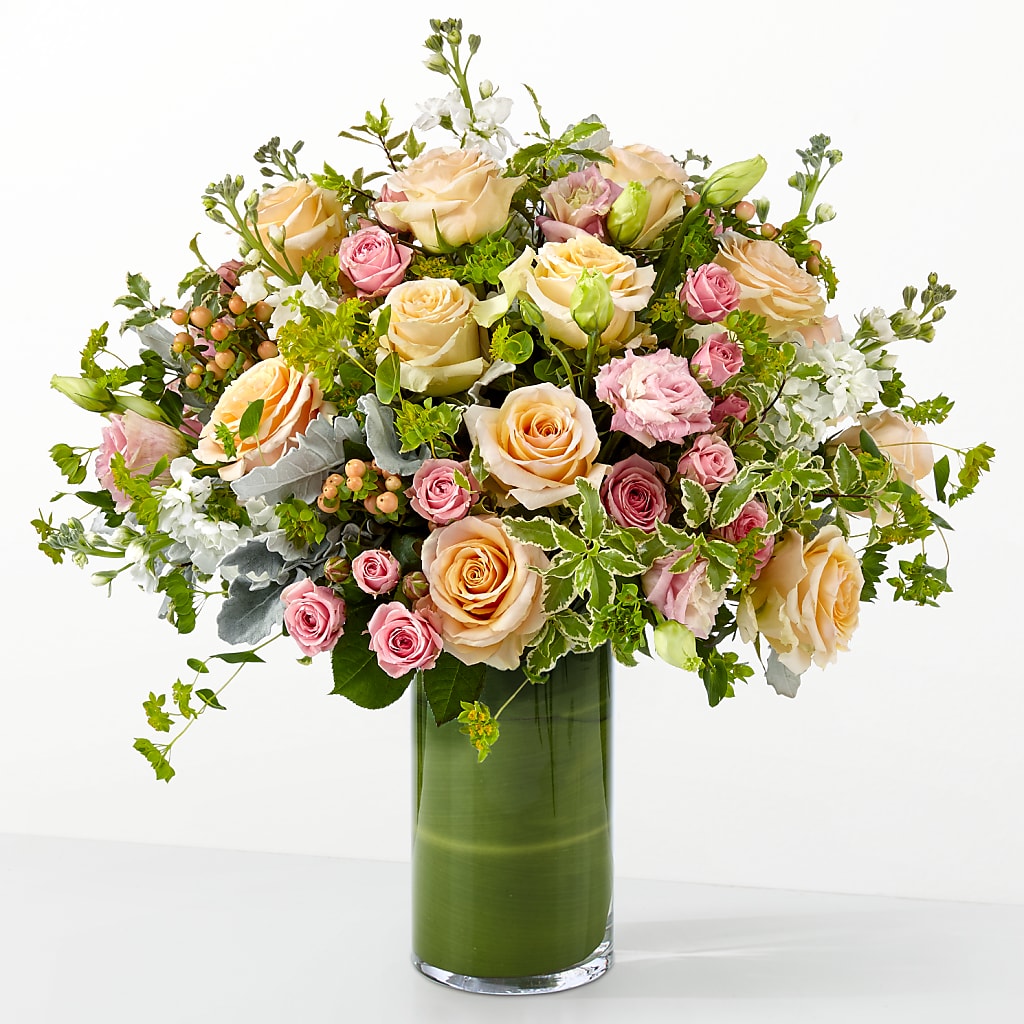 The Glamour Shot – MC MAHON'S HOUSE OF FLOWERS INC, Kingston ON